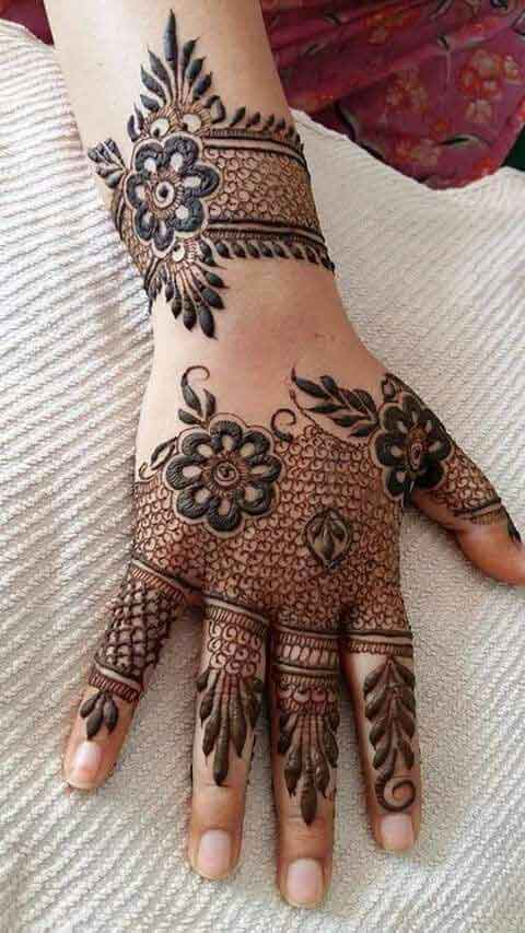 Best floral mehndi designs for back hands