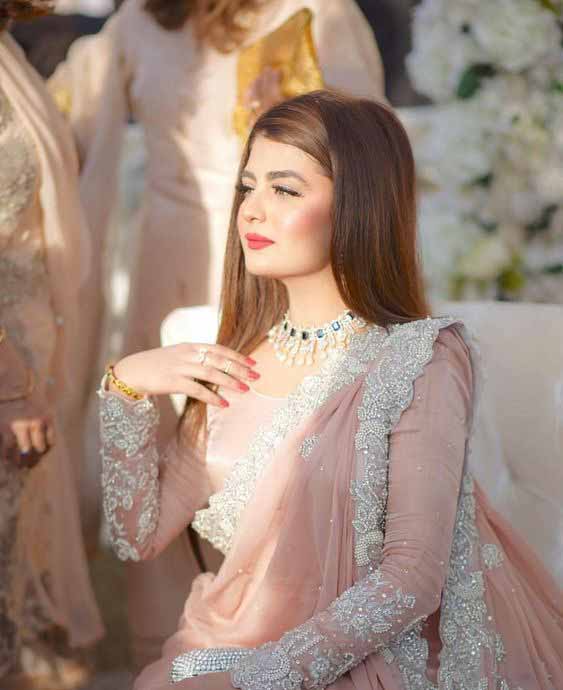 Pakistani pink bridal saree designs for weddings