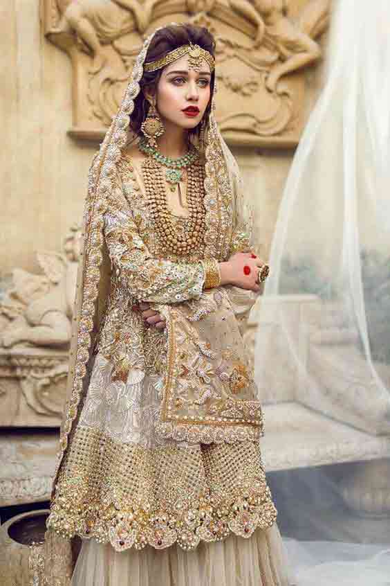 Dulhan dress hot sale pakistani 2018