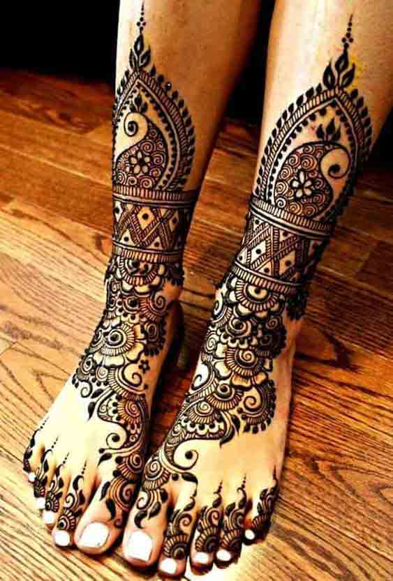 Feet mehndi designs for Pakistani brides