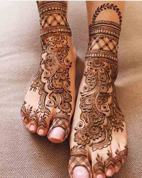 Bridal feet mehndi styles in Pakistan