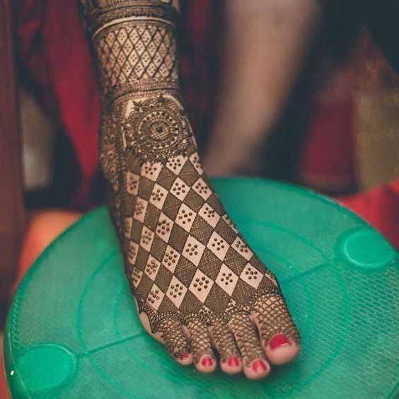 Mehndi designs for wedding brides