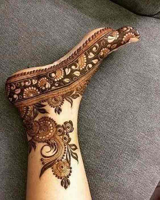 Floral foot mehndi designs for bridals