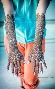 Latest mehndi styles for full hands and arms