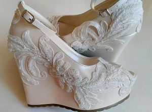 Beautiful pearls wedges for Pakistani brides